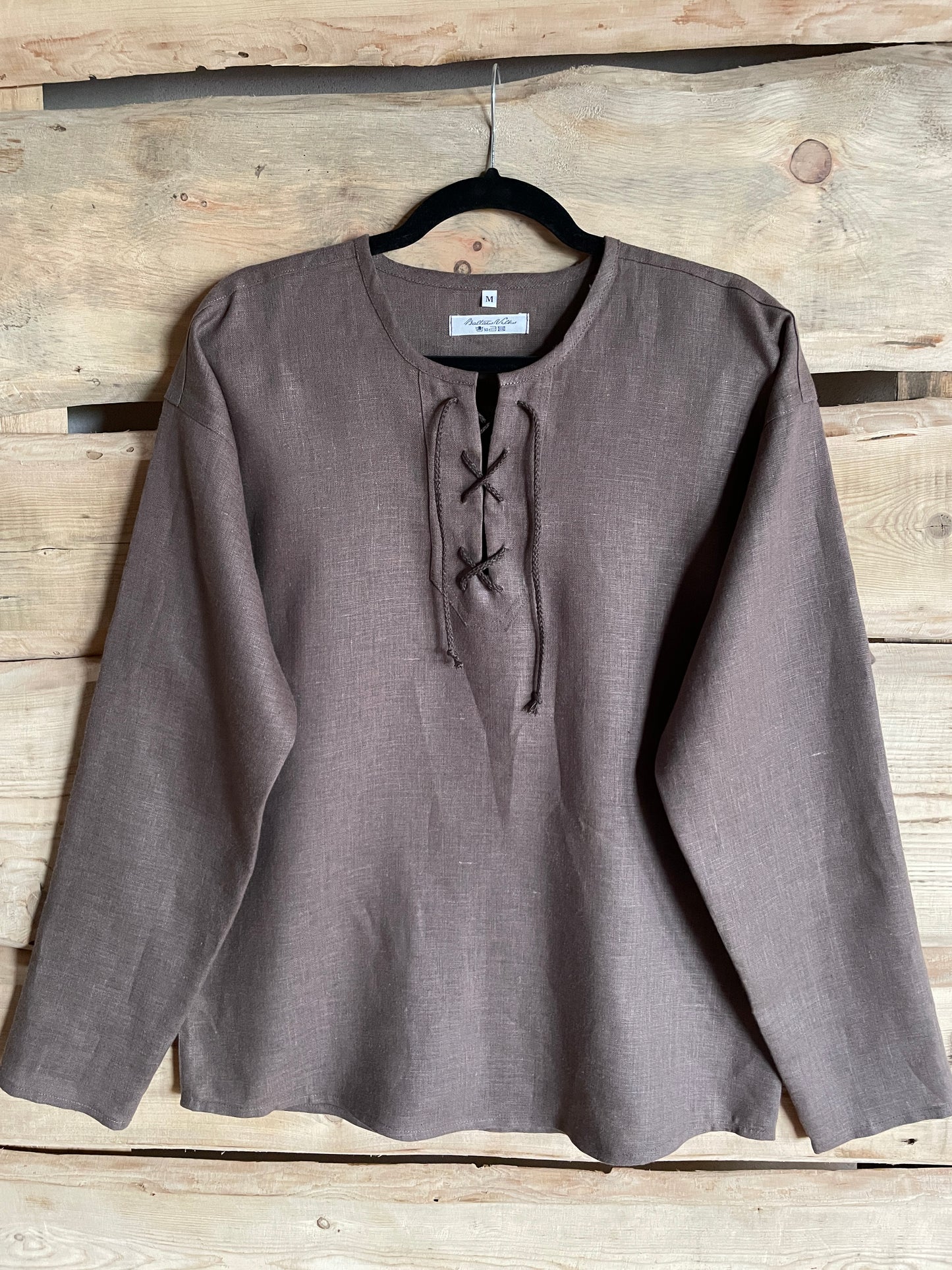 Vīriešu krekls lina brūns ar lina auklu M-L-XXL
