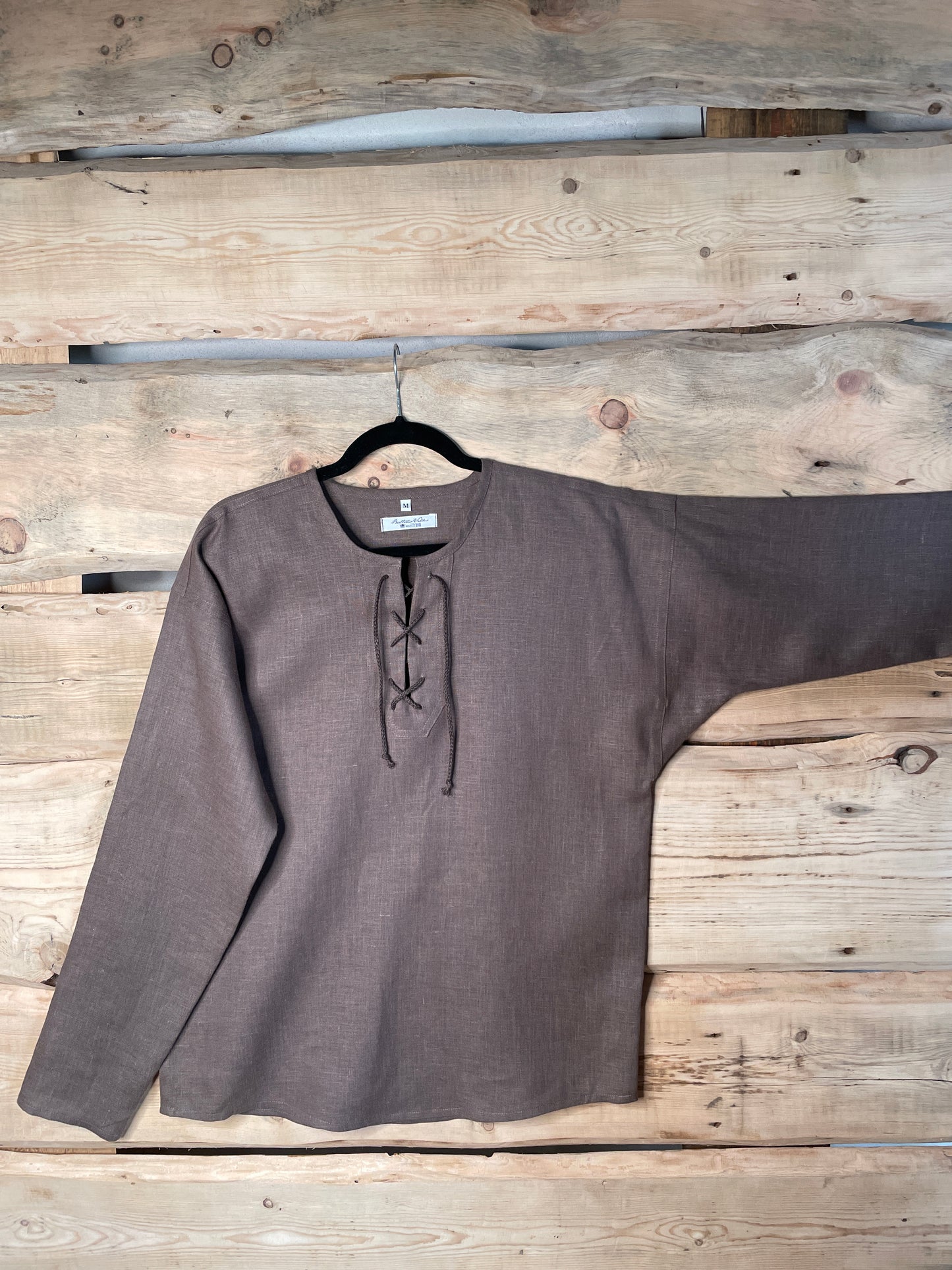 Vīriešu krekls lina brūns ar lina auklu M-L-XXL