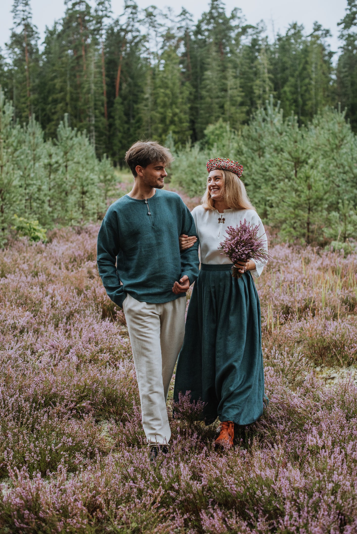 Sieviešu lina krekls balts ar rakstainu krādziņu 40 izm