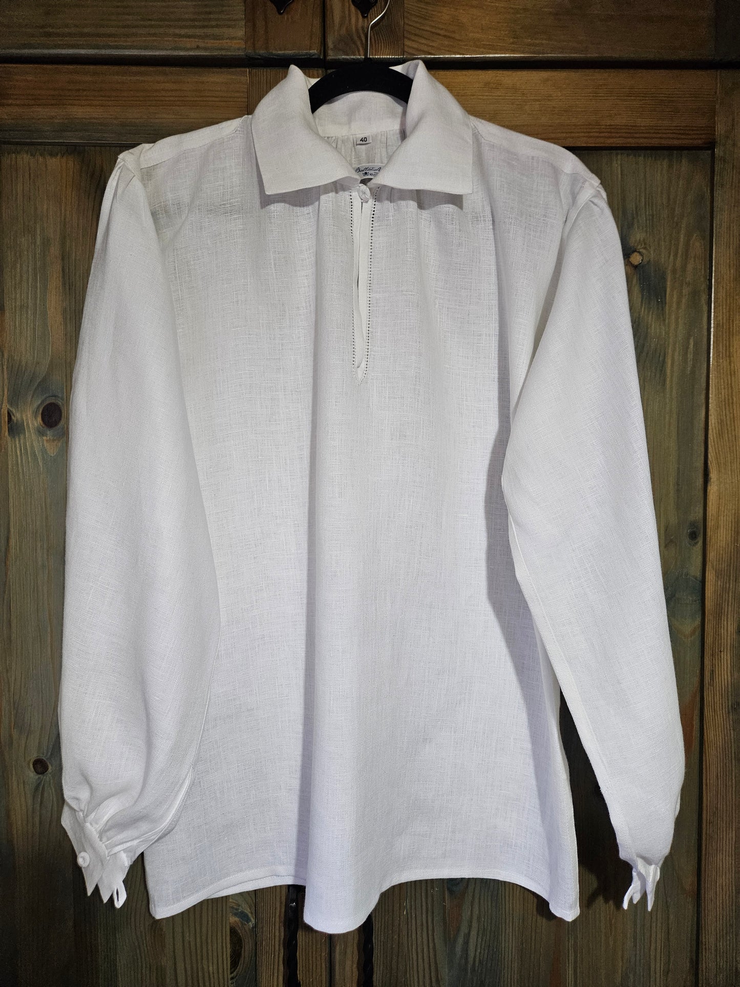 Sieviešu tautiskais īsais lina krekls balts izšūts 40-44-46 izm