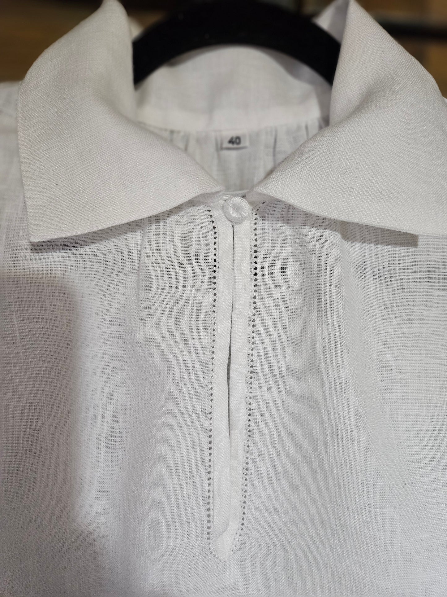 Sieviešu tautiskais īsais lina krekls balts izšūts 40-44-46 izm