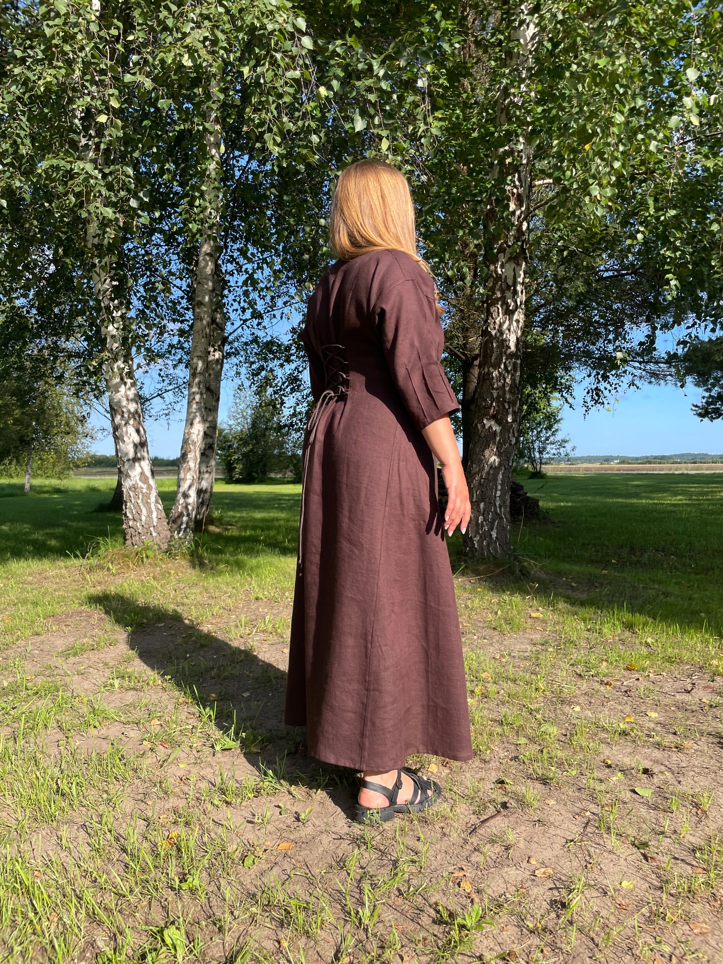 Sieviešu kleita lina tumši brūna 40 izm