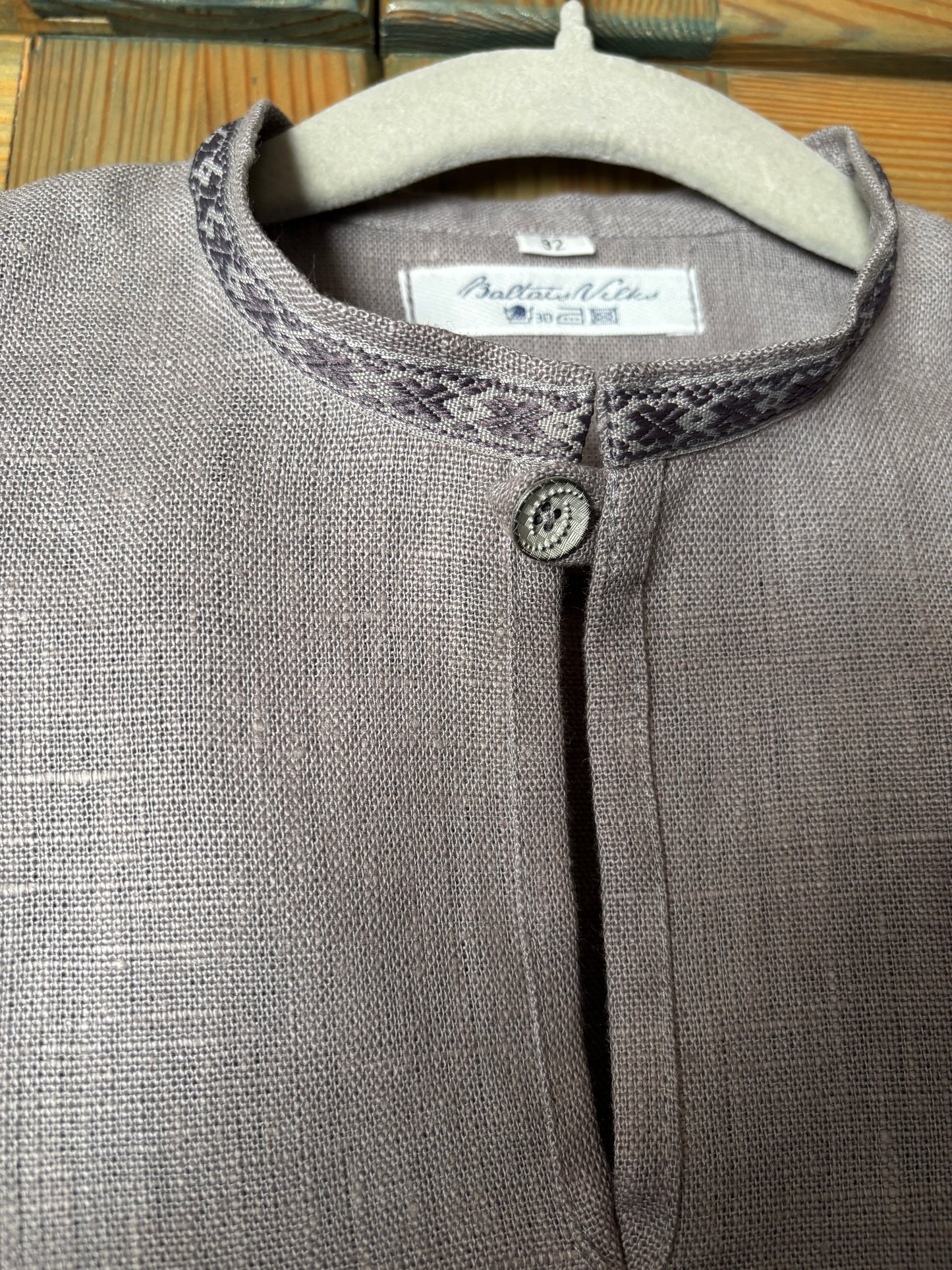 Zēnu lina krekls vidēji tumši pelēks ar rakstainu krādziņu 92 izm