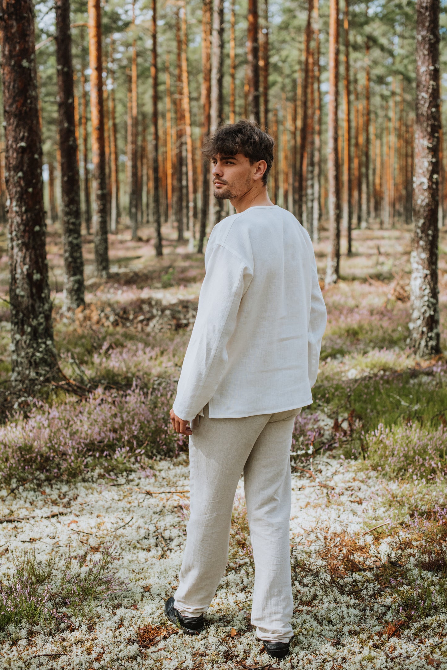 Vīriešu krekls lina balts bez aizdares M-L