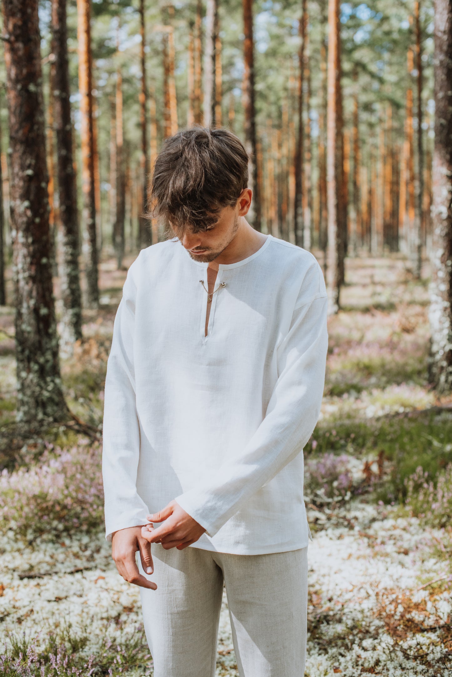 Vīriešu krekls lina balts bez aizdares M-L