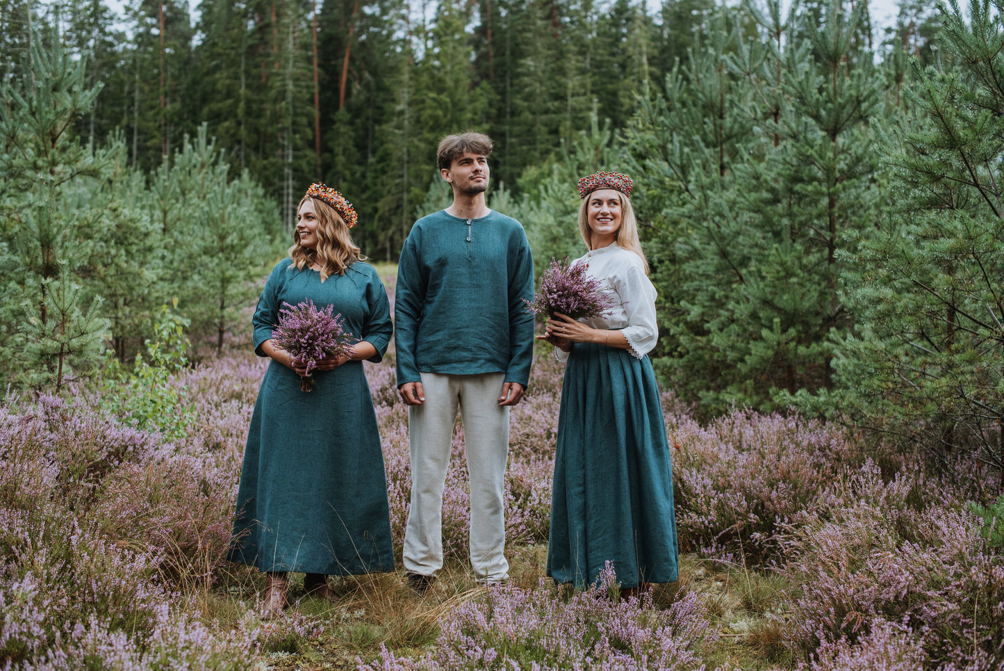 Sieviešu kleita lina zili zaļa melanža 42-50 izm